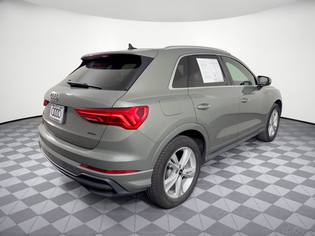 Used 2023 Audi Q3 2.0T Premium w/ Convenience Package AWD/4WD image 9