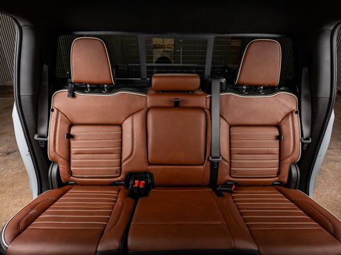 Used 2024 GMC Sierra 1500 Denali Ultimate image 35