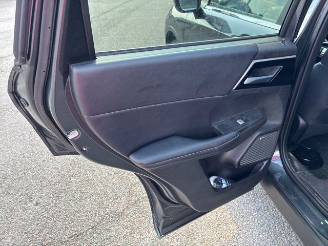 Used 2025 Mitsubishi Outlander SE FWD image 63