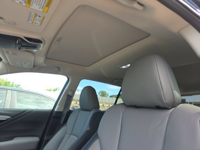 Used 2024 Subaru Outback Limited AWD/4WD image 3
