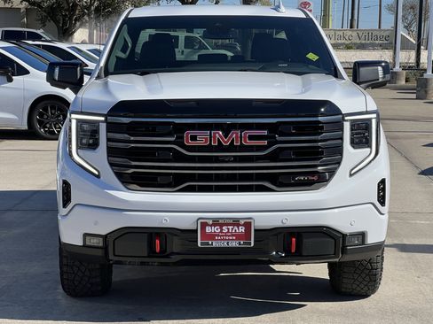 Used 2025 GMC Sierra 1500 AT4 image 6