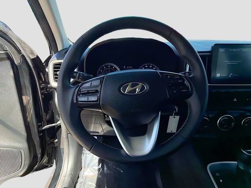 Used 2022 Hyundai Venue SEL w/ Cargo Package FWD image 11