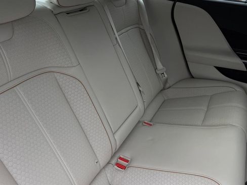 Used 2023 Lucid Air Grand Touring image 25