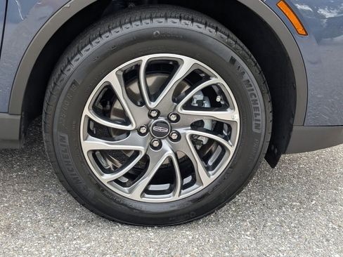 Used 2022 Lincoln Corsair FWD image 9