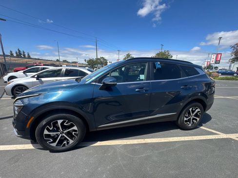 Used 2025 Kia Sportage EX w/ EX Premium Package AWD/4WD image 4