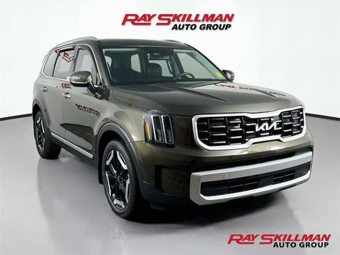 Used 2025 Kia Telluride S FWD image 1