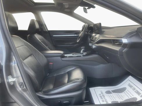 Used 2023 Nissan Altima 2.0 SR FWD image 19