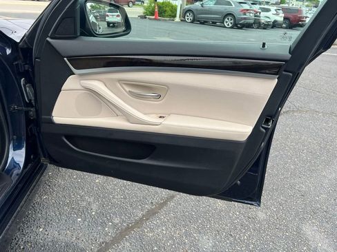 Used 2011 BMW 528i Sedan RWD image 34