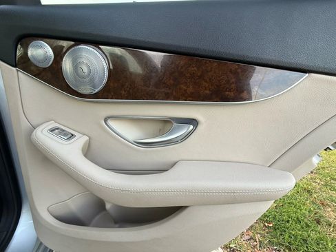 Used 2017 Mercedes-Benz C 300 Sedan image 22