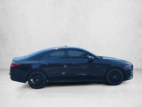 Used 2023 Mercedes-Benz CLA 250 image 4