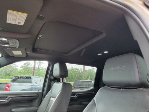 Used 2023 GMC Sierra 1500 AT4 w/ AT4 Premium Package image 24