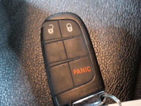 Used 2023 Jeep Compass Trailhawk AWD/4WD image 28