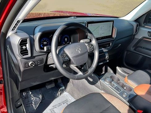 Certified 2025 Ford Bronco Sport Outer Banks w/ Outer Banks Tech Package+ image 13