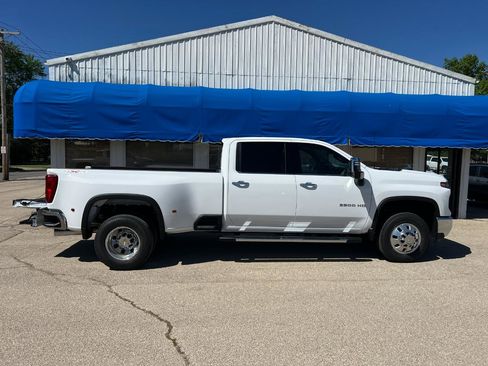 New 2026 Chevrolet Silverado 3500 LTZ w/ LTZ Plus Package AWD/4WD image 26