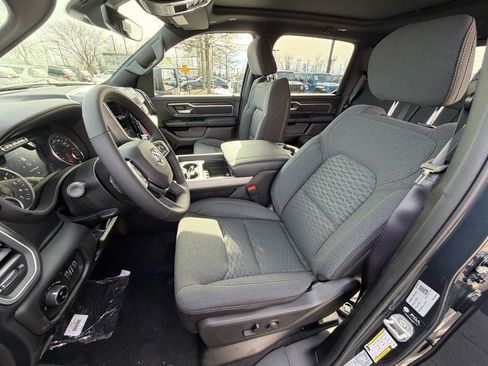 New 2026 RAM 1500 4x4 Crew Cab image 16