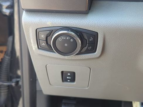 Used 2015 Ford F150 XLT w/ Equipment Group 301A Mid AWD/4WD image 21