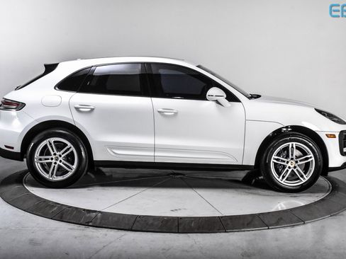 Used 2024 Porsche Macan Base w/ Premium Plus Package image 7