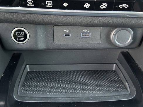 Certified 2023 Nissan Rogue SV image 35