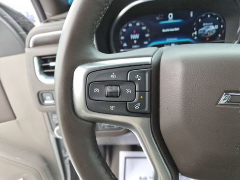 Certified 2024 Chevrolet Suburban Z71 w/ Luxury Package image 20