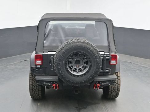 Used 2018 Jeep Wrangler Sport AWD/4WD image 23