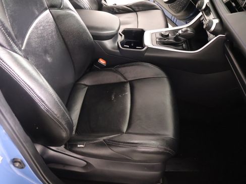 Used 2022 Toyota RAV4 SE AWD/4WD image 12