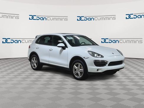 Used 2013 Porsche Cayenne S AWD/4WD image 2