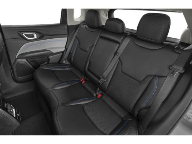 Used 2022 Jeep Compass Latitude AWD/4WD image 16