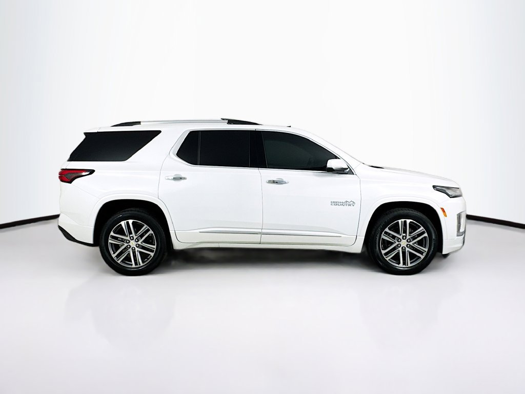 Used 2023 Chevrolet Traverse High Country w/ LPO, Floor Liner Package FWD image 8