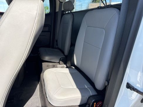 Used 2020 Chevrolet Colorado W/T image 13