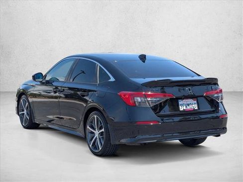 Used 2023 Honda Civic Touring image 8