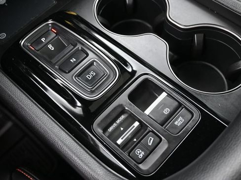 Certified 2023 Honda Pilot TrailSport image 25