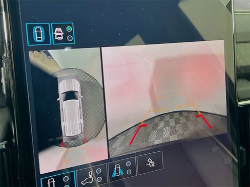 New 2026 GMC Yukon Elevation w/ Elevation Premium Package image 12