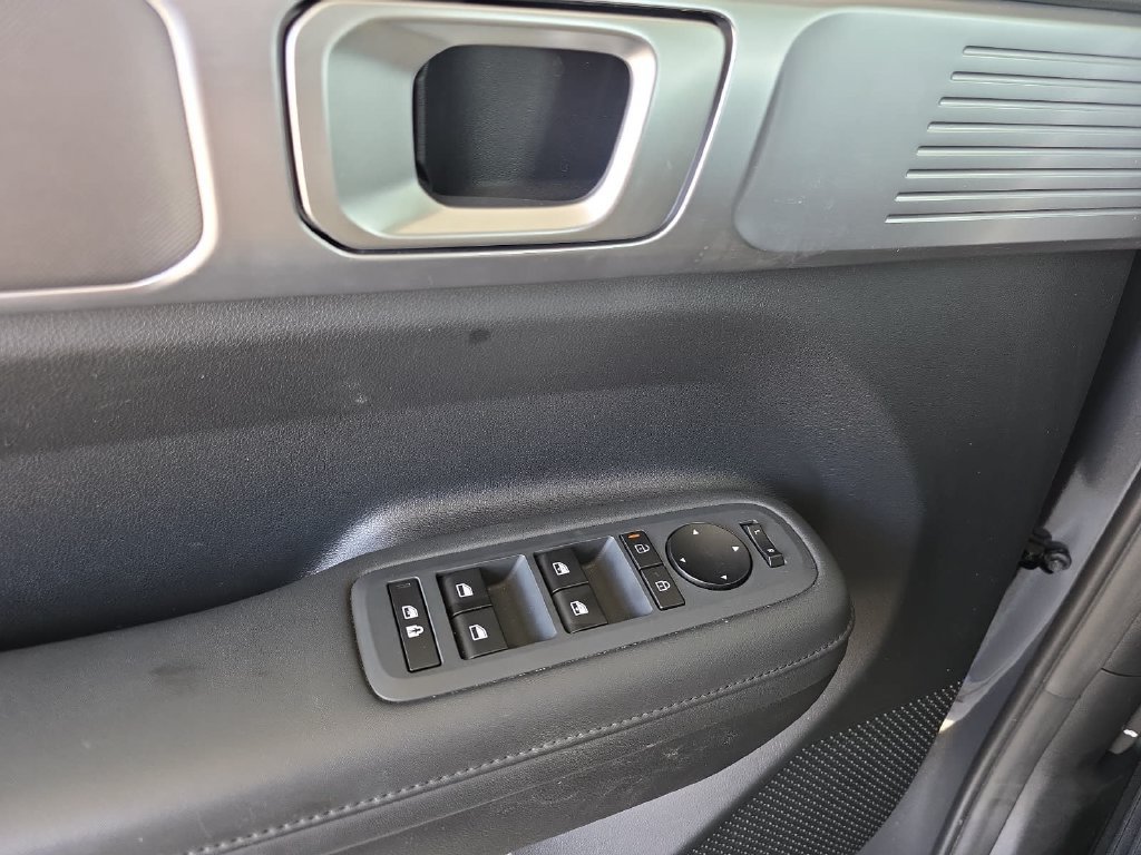 Used 2026 Hyundai Santa Fe SEL FWD image 28