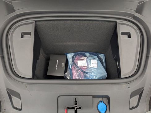 New 2026 Porsche Taycan image 27