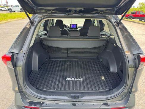 Certified 2025 Toyota RAV4 LE FWD image 8
