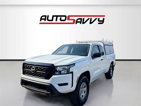 Used 2024 Nissan Frontier S image 3