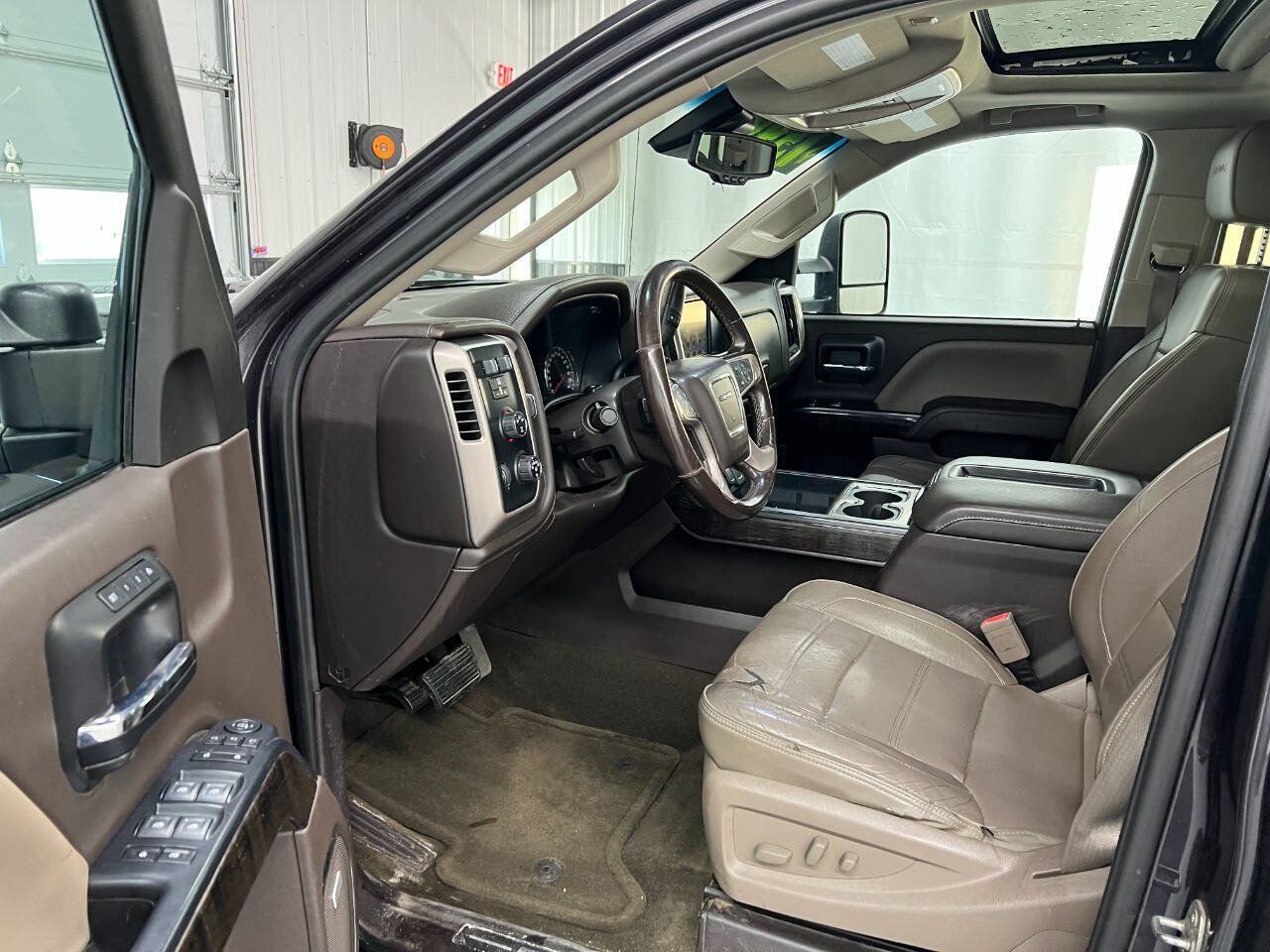 Used 2015 GMC Sierra 2500 Denali w/ Duramax Plus Package AWD/4WD image 8