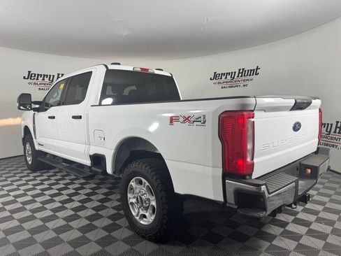 Used 2025 Ford F250 XLT w/ FX4 Off-Road Package AWD/4WD image 9