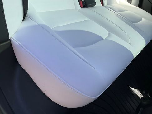 Used 2023 Tesla Model 3 Standard Range image 54