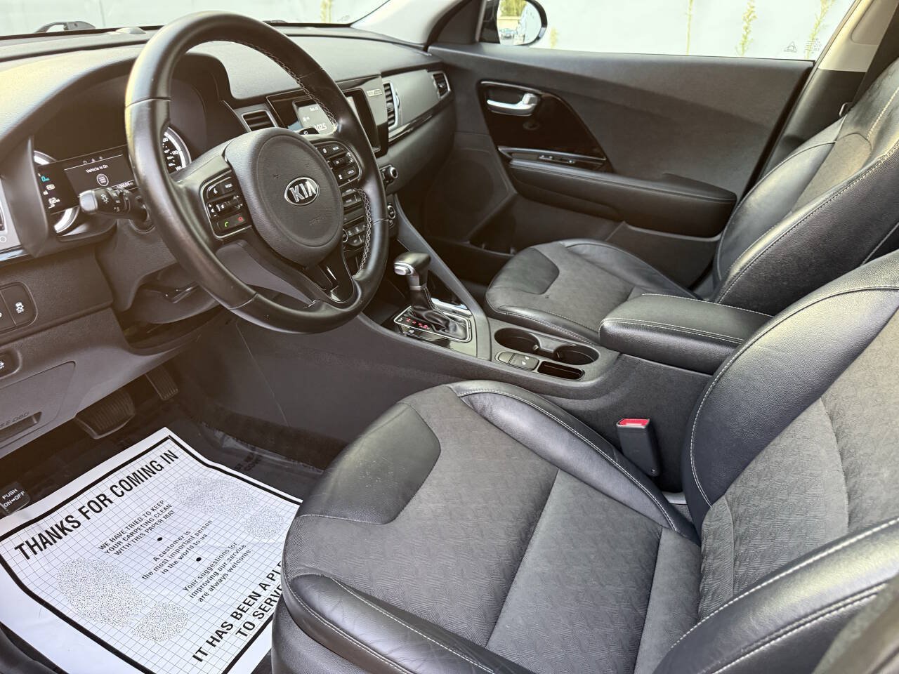 Used 2018 Kia Niro EX FWD image 9