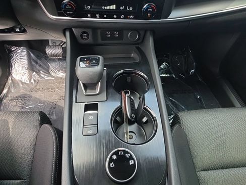 Used 2026 Nissan Rogue SV AWD/4WD image 19