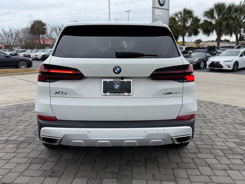 Certified 2024 BMW X5 sDrive40i w/ Premium Package image 10