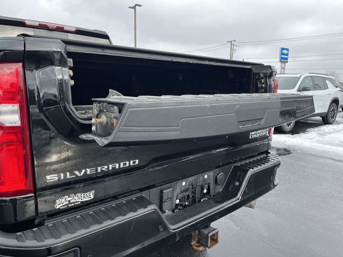 Certified 2022 Chevrolet Silverado 3500 High Country w/ Z71 Off-Road Package image 27