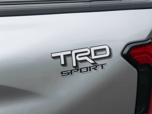 Used 2025 Toyota Tacoma TRD Sport w/ TRD Sport Upgrade Package AWD/4WD image 10