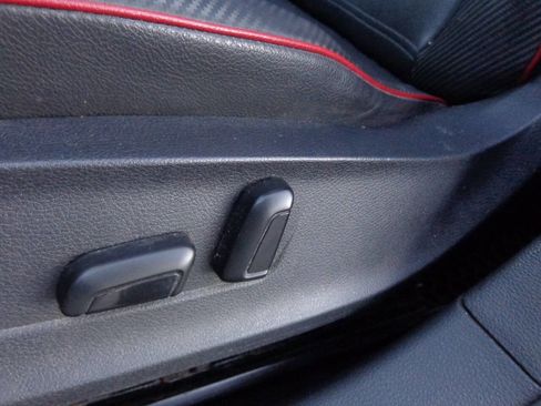 Used 2015 Volkswagen Jetta GLI SEL image 19