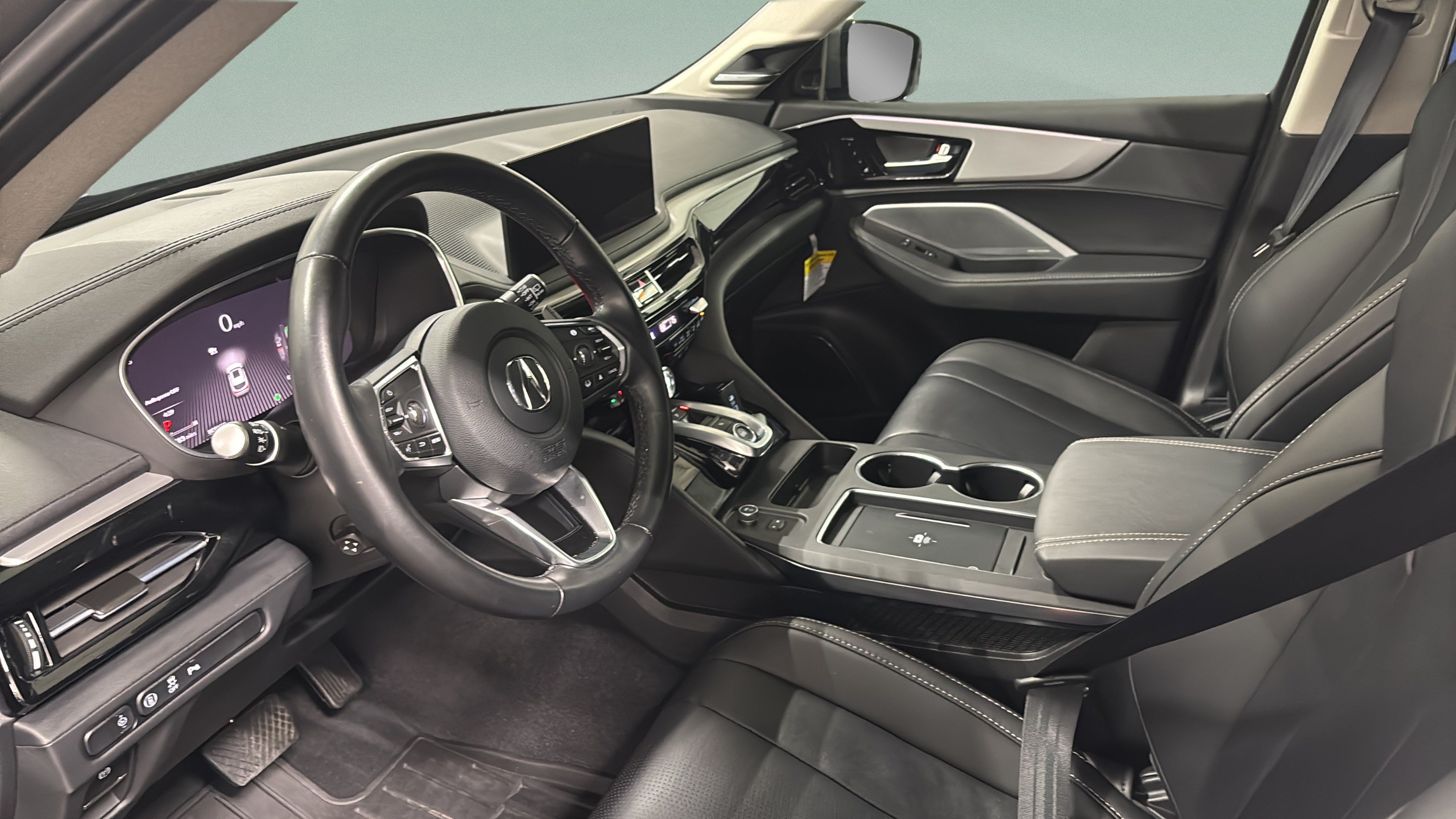Used 2025 Acura MDX w/ Technology Package FWD image 10