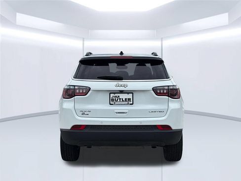 Used 2025 Jeep Compass Limited AWD/4WD image 5