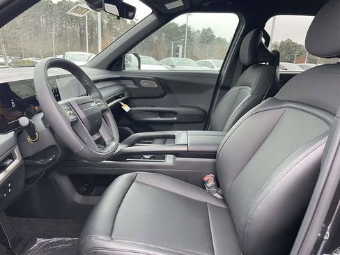 New 2027 Kia Telluride LX image 3