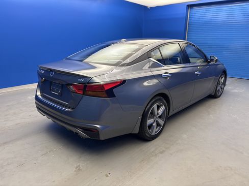 Used 2019 Nissan Altima 2.5 SV FWD image 7