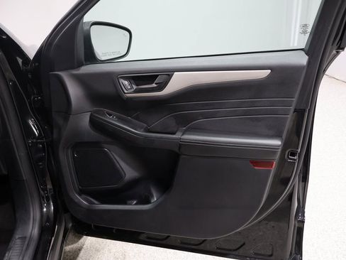 Used 2022 Ford Escape SE image 29